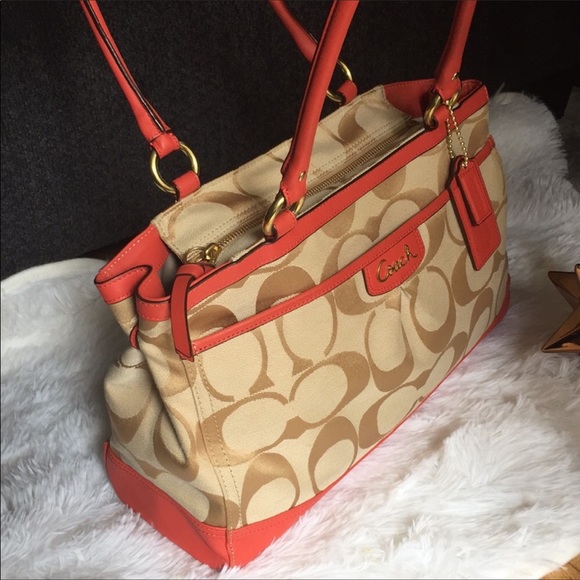 COACH BAG . - Picture 5 of 6